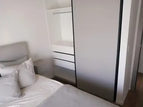 Avenida Martín García 400, Piso 1