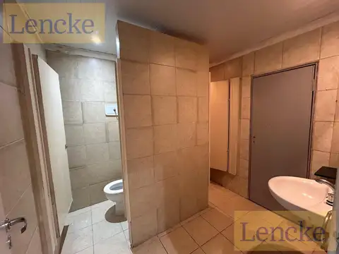 Oficina 2 ambientes con 2 baños