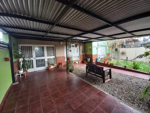 Urdinarrain 8400