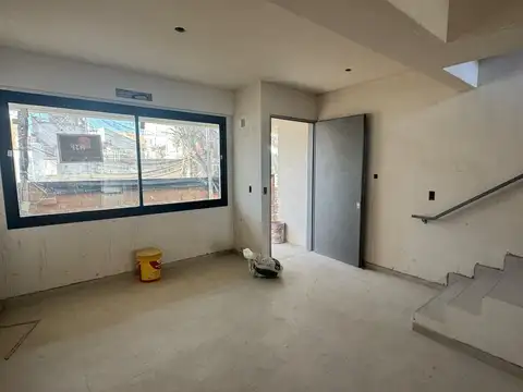Depto Tipo Casa en Venta 1 año