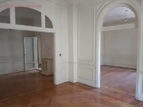 Semipiso al frente