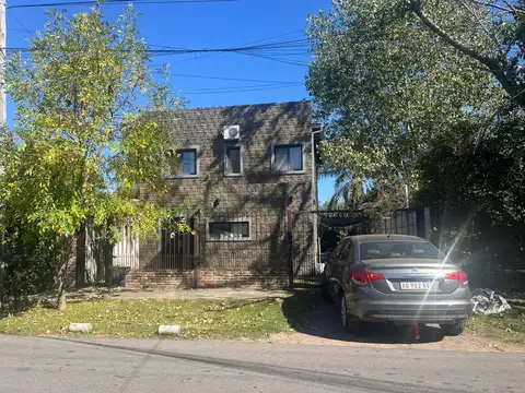 Casa a la venta en De Vicenzo Grande