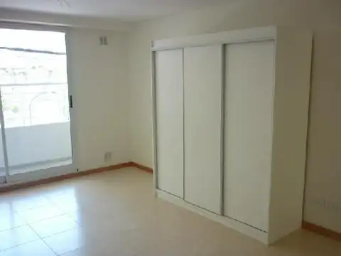 Laprida 1600