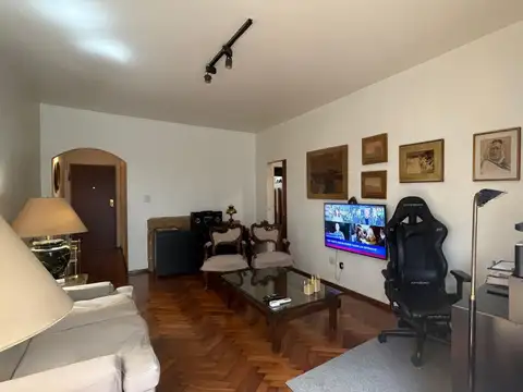 Av Brasil 1500, Piso 1