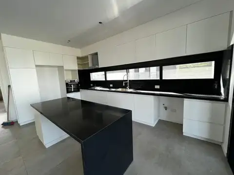 Casa en Venta en Nordelta Carpinchos, USD 620.000