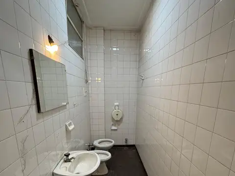 Oficina en Alquiler al Este