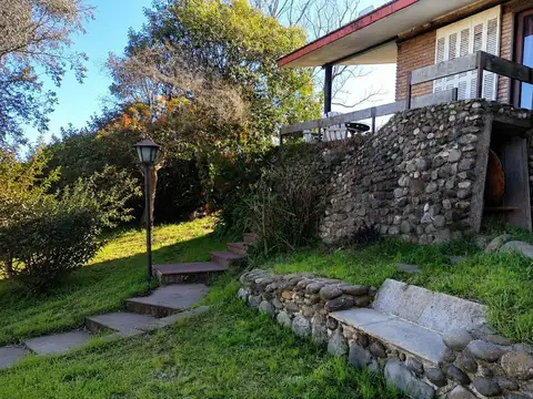 Venta casa en Rio Ceballos 3 dormitorios