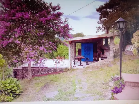 Venta casa en Rio Ceballos 3 dormitorios