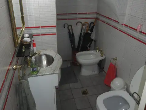 Depto Tipo Casa en Venta con 1 cocheras