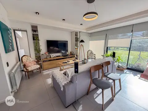Casa en Venta al Este