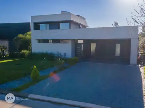 Casa en Venta en San Sebastian, USD 570.000