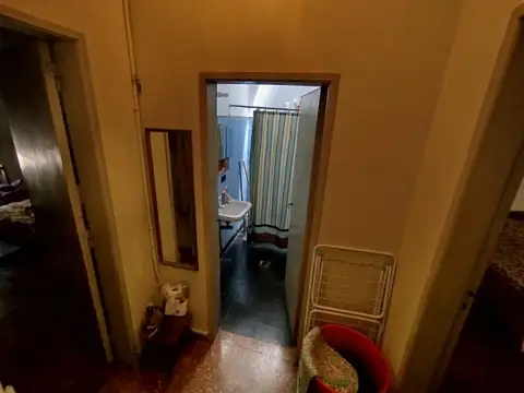 Depto Tipo Casa en Venta 50 años