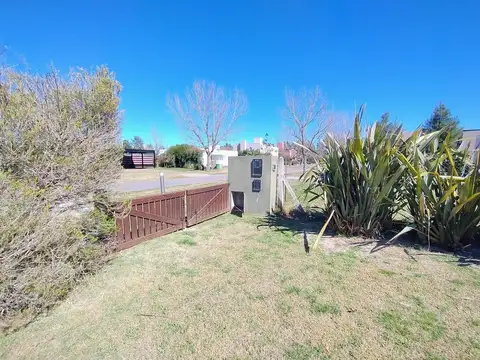 Terreno en Venta en Puerto Roldan, USD 120.000