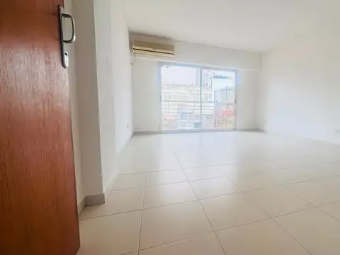 Monoambiente ALQUILER en VILLA URQUIZA! Luminoso