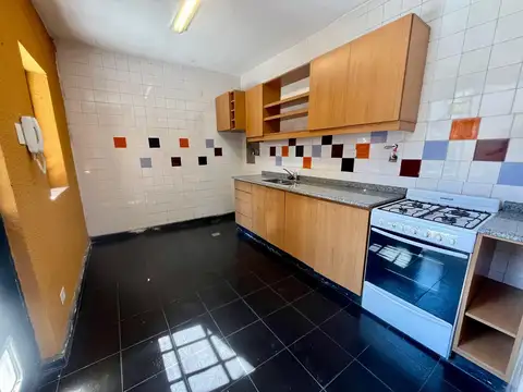 Depto Tipo Casa en Venta en Caballito, USD 235.000