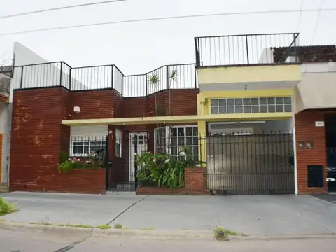 Casa - Venta - Argentina, RAMOS MEJIA - FLORENCIO VARELA 641