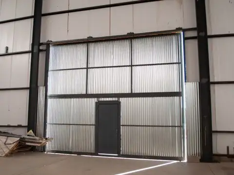 Centro Logístico - Nave Logística 1.900 m2 - Autopista a Buenos Aires Km 3