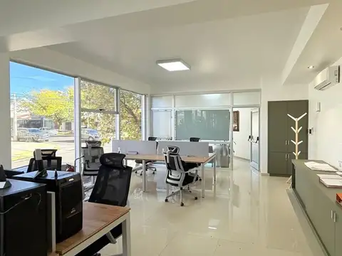 Oficina Monoambiente con 2 baños