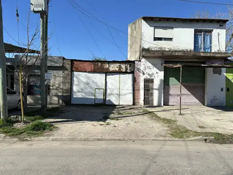 Av. Gral. Mosconi esquina