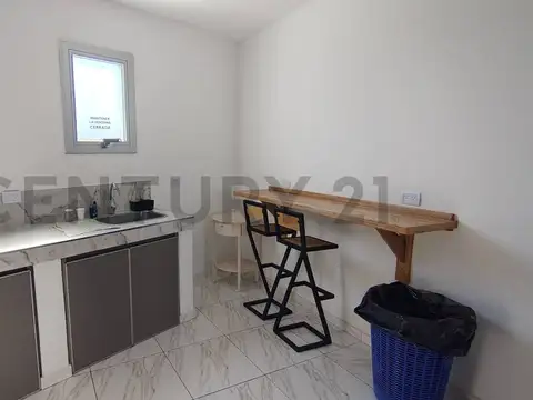 Oficina en Alquiler en City Bell, $ 300.000