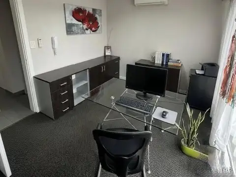 galpon mas oficinas, pocos anos de uso zona el calvario