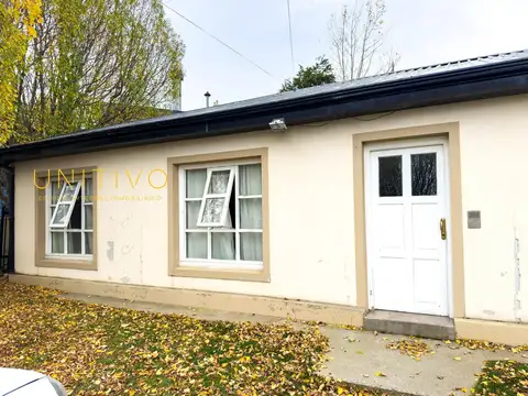 VENTA - CHALET de 1 planta en B° CLUB DE CAMPO