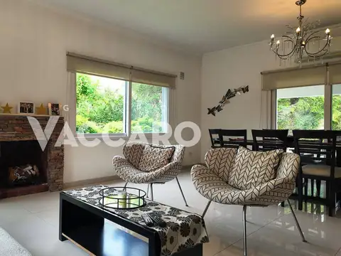 Casa en Venta en Weston, USD 430.000
