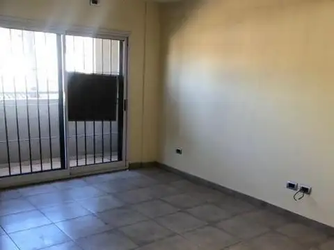 Depto Tipo Casa en Venta en Berazategui, USD 115.000