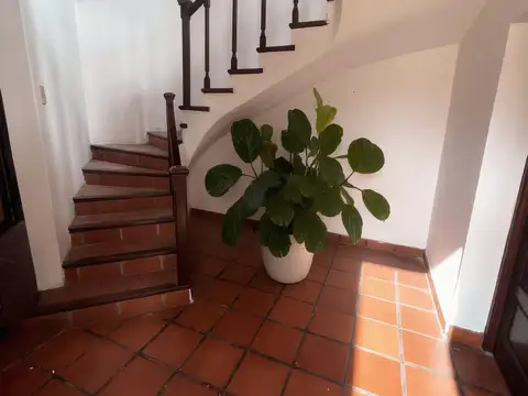 Casa en Alquiler en San Lorenzo, USD 1.600