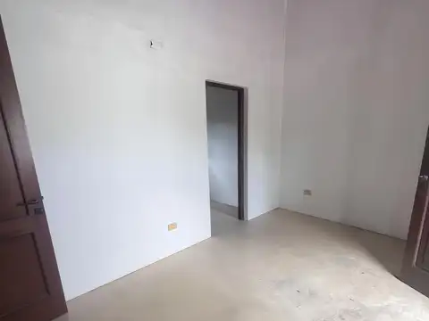 Casa en Alquiler con 1 cochera