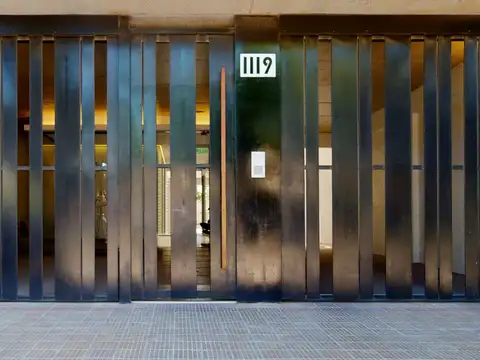 38 E/ 17 y 18 - TRÍPLEX 100