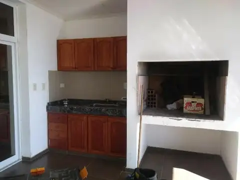 Casa en Alquiler Temporal con 2 cocheras