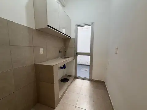 Depto Tipo Casa en Alquiler de 3 ambientes