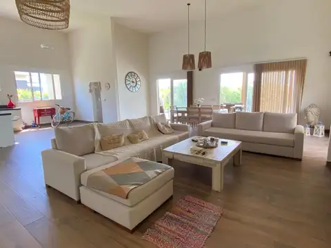 Casa en Venta al Noroeste