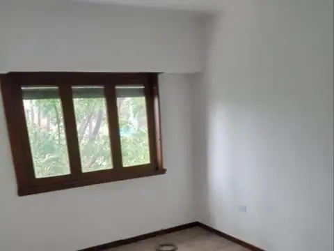 522 e/ 11 y 12 CASA P.A. al 1600