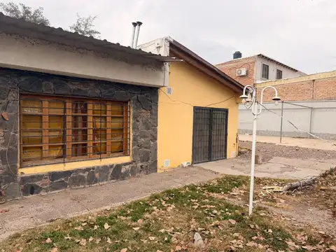 VENDO CASA EN MAIPU CON QUINCHO Y PILETA