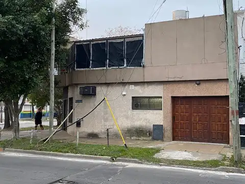 Depto Tipo Casa en Venta de 3 ambientes