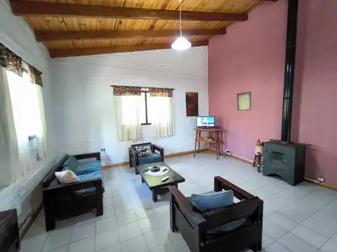 Casa 4 ambientes con 1 baño