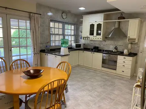 Casa en Venta en Mapuche Country Club, USD 380.000