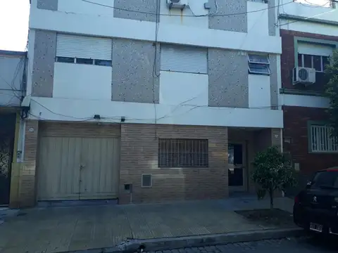 2 ambiente chicos muy luminoso. Excelente precio