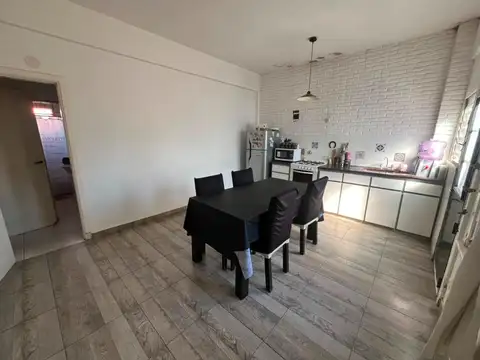Depto Tipo Casa en Venta 40 años