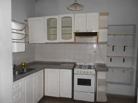 Depto Tipo Casa en Venta 40 años