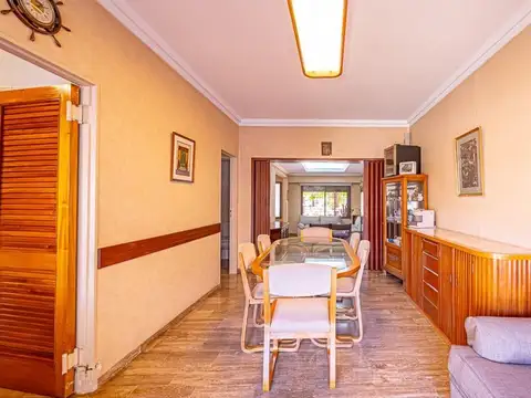 VENTA CASA 6 AMBIENTES EN RAMOS MEJIA APTO CREDITO