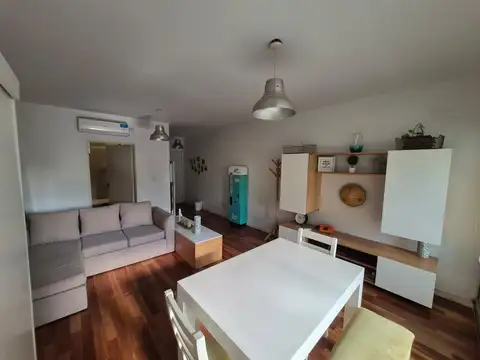 José Pascual Tamborini 3700, Piso 1