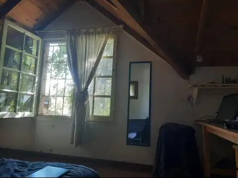 Casa en venta - 2 Dormitorios 2 Baños - 865,35Mts2 - Villa Udaondo, Ituzaingó