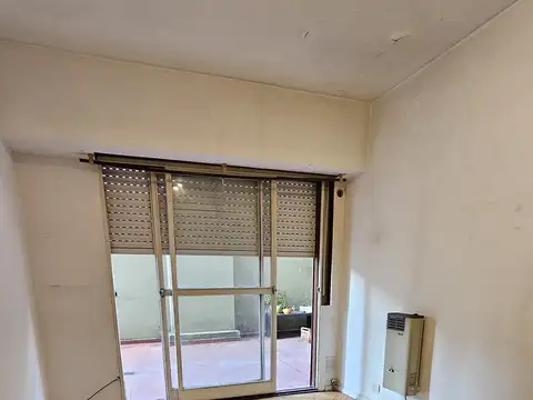 Avenida Teniente General Donato Álvarez 100, Piso 1