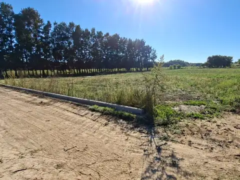 Terreno en Venta 27  mts Fondo