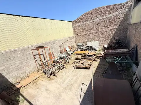 Galpon en Venta en General Roca, USD 800.000