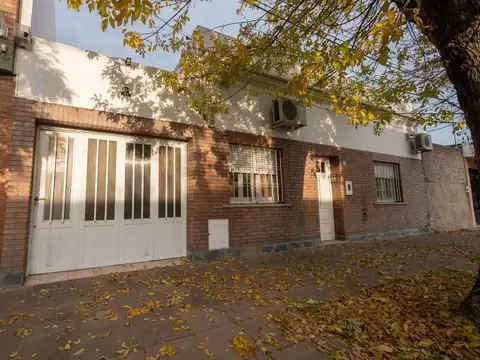 CASA 3 DORMITORIOS - SARGENTO CABRAL