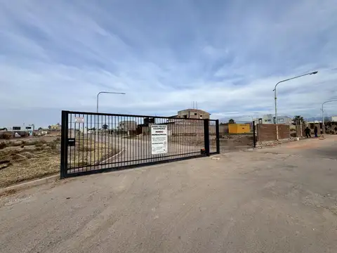 Terreno de 300 m2 Barrio Cerrado Aguapiedras Lujan de Cuyo.